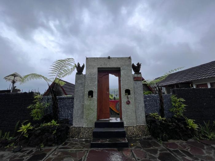 volcano cabin batur redpartner