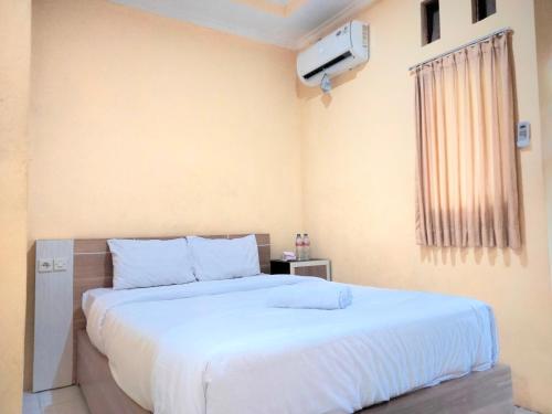Wisma Mutiara Near Alun Alun Demak Mitra Reddoorz,,2 star