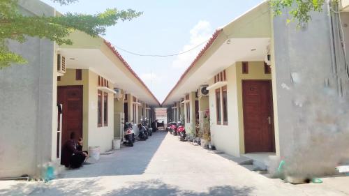 Wisma Mutiara Near Alun Alun Demak Mitra Reddoorz,,2 star