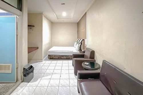 fajar indah hotel mitra reddoorz