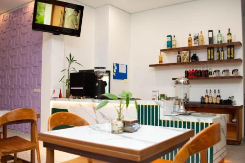 queen parrona hotel by sativa