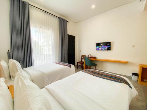 queen parrona hotel by sativa