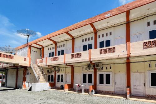 Amira House Kisaran Redpartner,,2 star