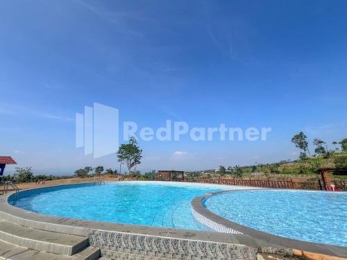 Glamping Pengilon Edupark Mitra Reddoorz,,2 star