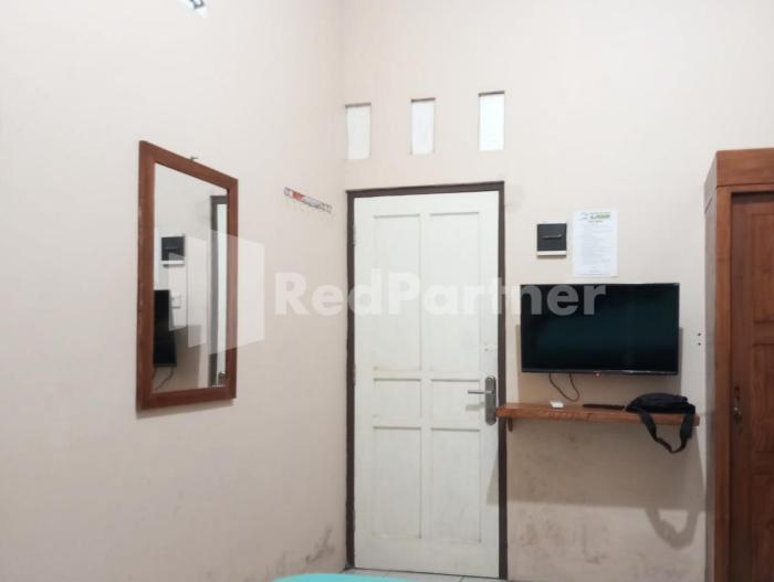 isa homestay kudus mitra reddoorz