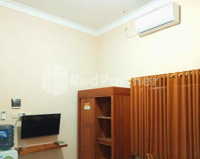 isa homestay kudus mitra reddoorz