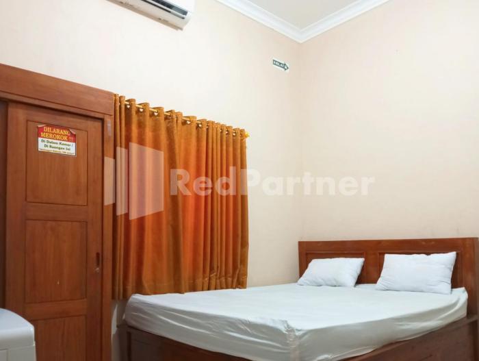 isa homestay kudus mitra reddoorz