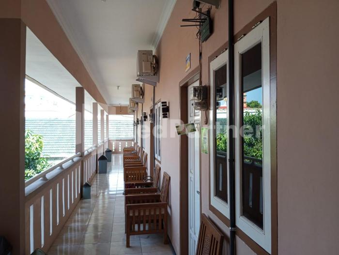 isa homestay kudus mitra reddoorz
