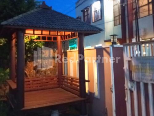 Isa Homestay Kudus Mitra Reddoorz,,2 star