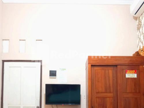 isa homestay kudus mitra reddoorz