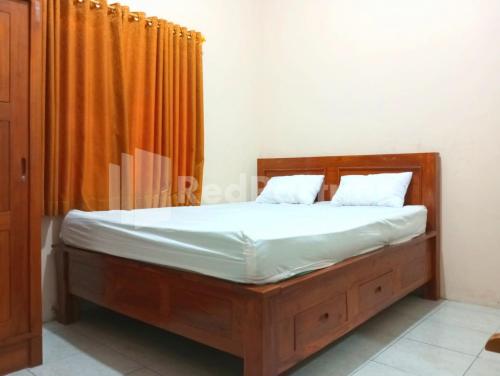 isa homestay kudus mitra reddoorz