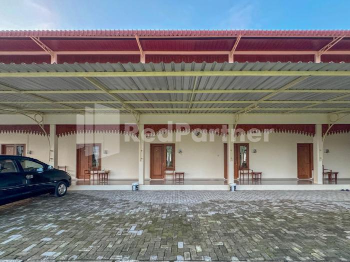 ndalem joglo kawijayan syariah mitra reddoorz