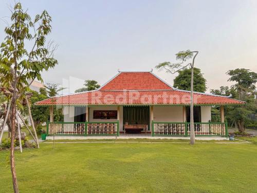 ndalem joglo kawijayan syariah mitra reddoorz