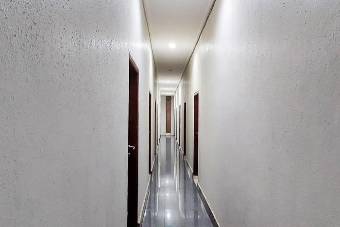 ni hotel syariah bandara soekarno hatta mitra reddoorz