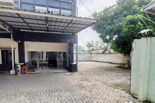 ni hotel syariah bandara soekarno hatta mitra reddoorz