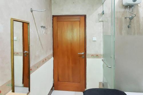ni hotel syariah bandara soekarno hatta mitra reddoorz