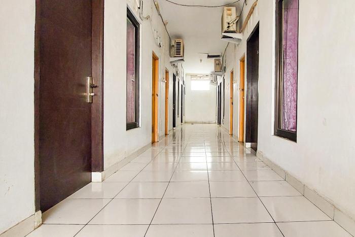pondok gede dkost syariah mitra reddoorz
