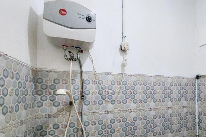 pondok gede dkost syariah mitra reddoorz