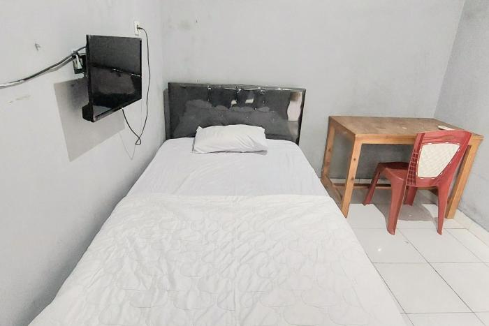 pondok gede dkost syariah mitra reddoorz