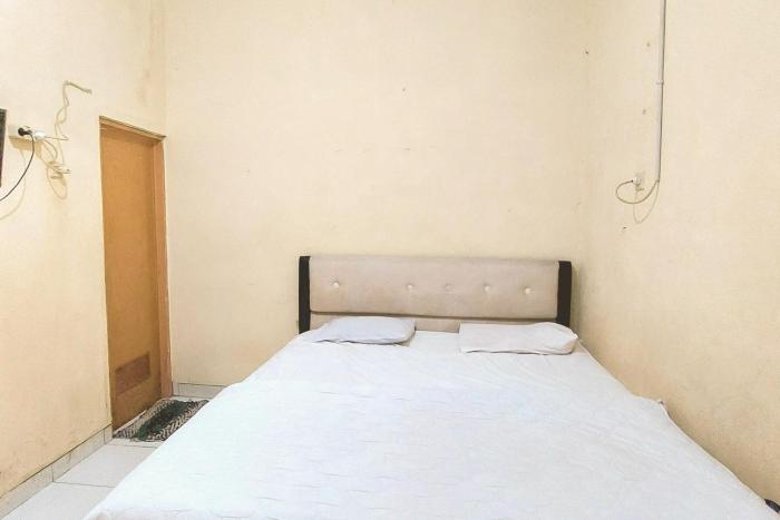 pondok gede dkost syariah mitra reddoorz