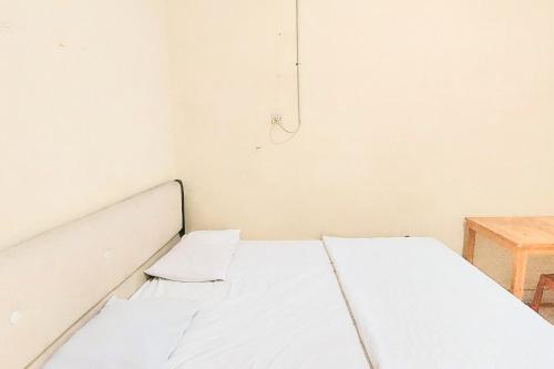 pondok gede dkost syariah mitra reddoorz