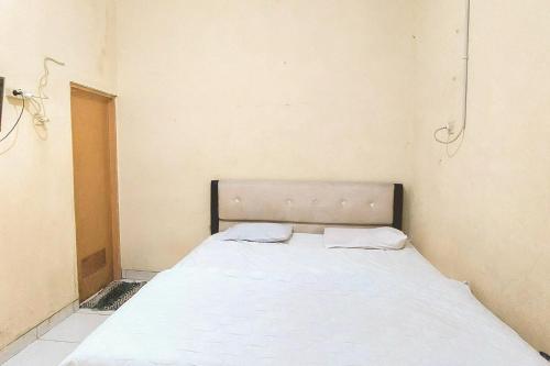 pondok gede dkost syariah mitra reddoorz