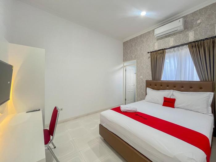 reddoorz griya martha sumber solo