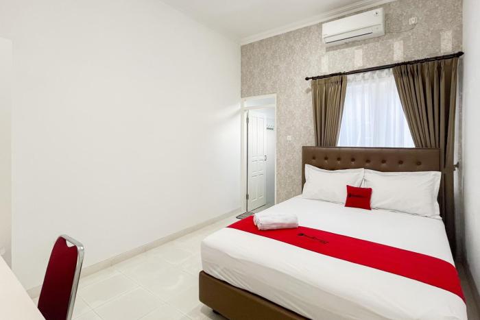 reddoorz griya martha sumber solo