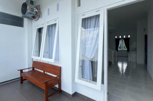 reddoorz griya martha sumber solo