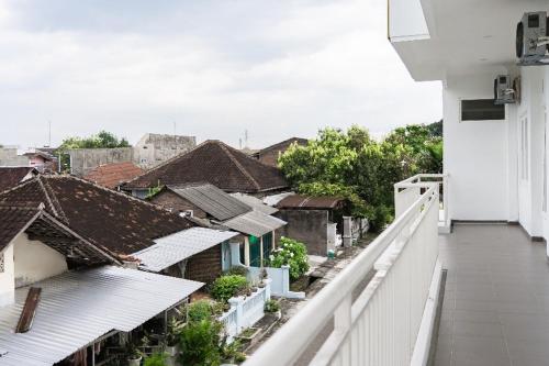 reddoorz griya martha sumber solo