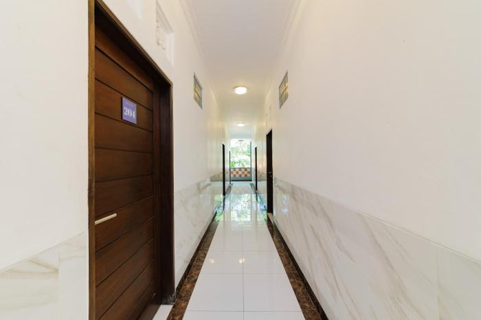 reddoorz lotus house seminyak