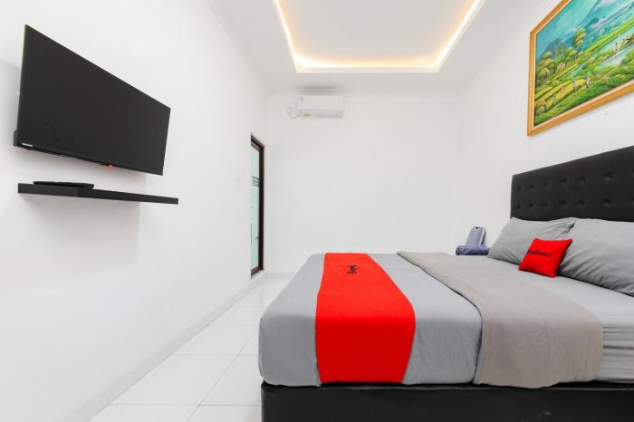 reddoorz lotus house seminyak