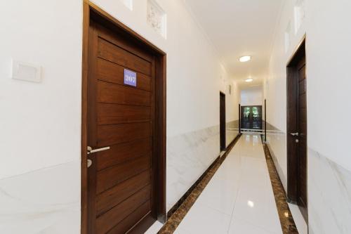 reddoorz lotus house seminyak