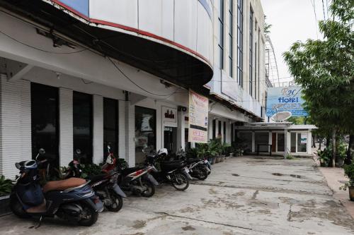 Reddoorz Near Mitra Plaza Kota Banjarmasin,,2 star