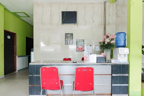 Reddoorz Near Mitra Plaza Kota Banjarmasin,,2 star