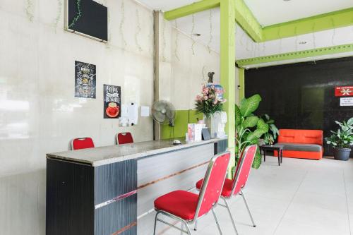 Reddoorz Near Mitra Plaza Kota Banjarmasin,,2 star