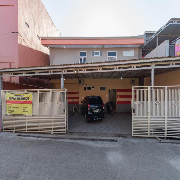 reddoorz near rs permata cirebon