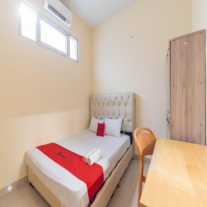 reddoorz near rs permata cirebon