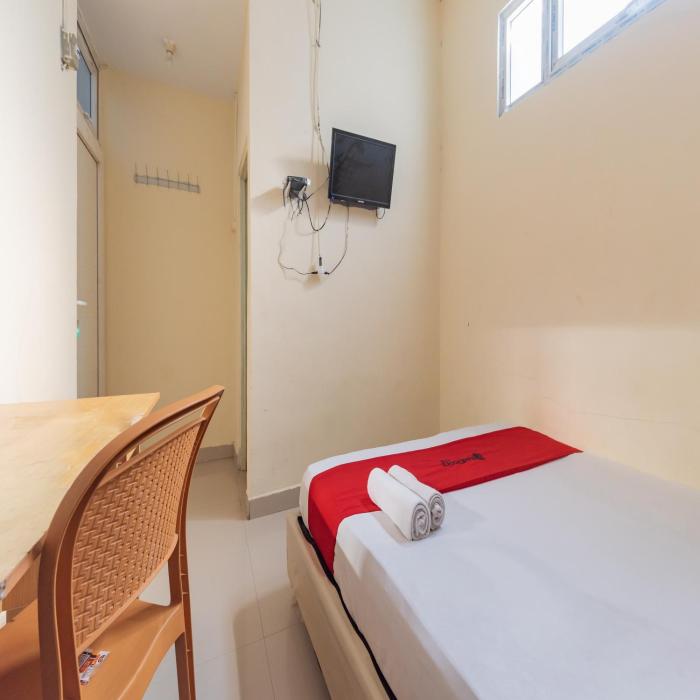 reddoorz near rs permata cirebon