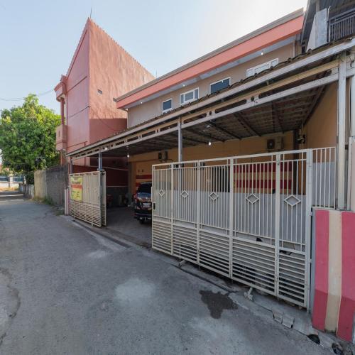reddoorz near rs permata cirebon
