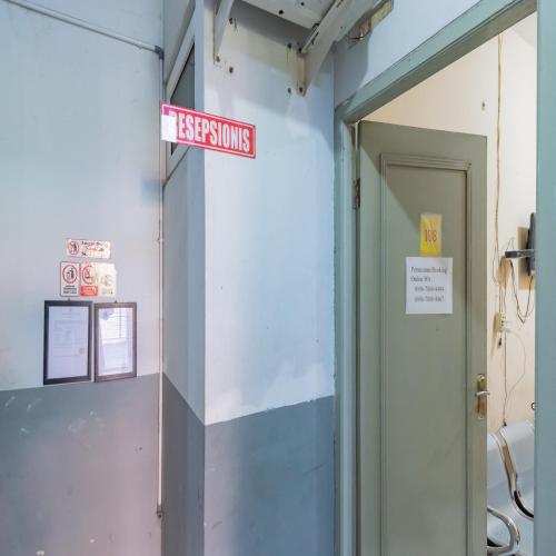 reddoorz near rs permata cirebon
