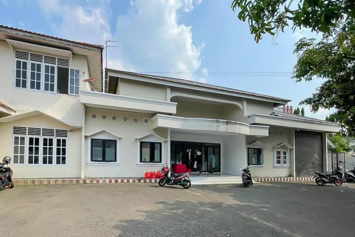 reddoorz plus hotel putrajaya