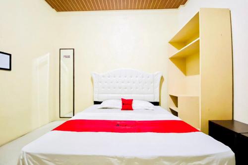 Reddoorz Syariah At Aisyah Stabat,,2 star