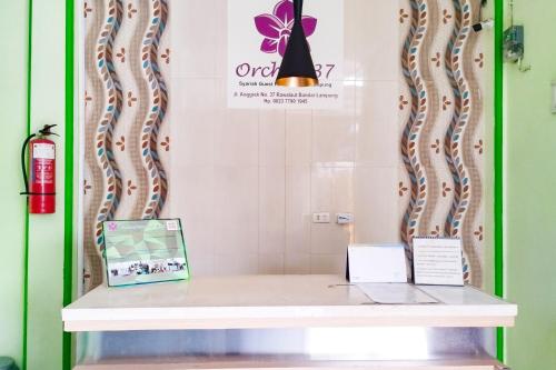reddoorz syariah at shakira alesha enggal