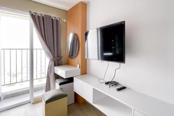redliving apartemen royal park sentul by bogor staycation