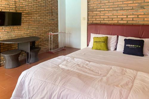 urbanview hotel villa q gisting by reddoorz
