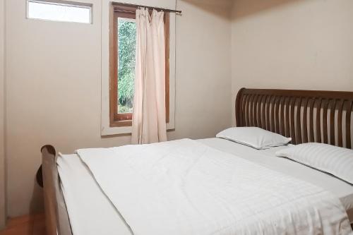 villa doasis 2 puncak mitra reddoorz