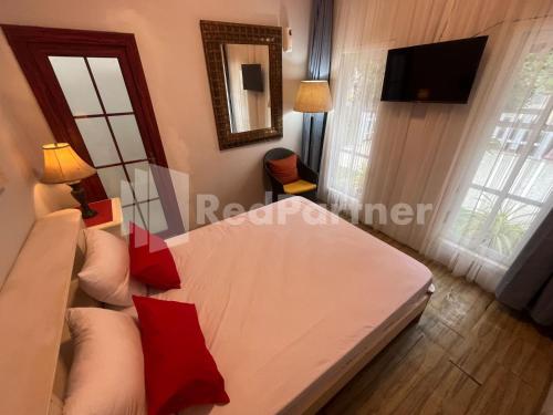 villa layar selorejo mitra reddoorz
