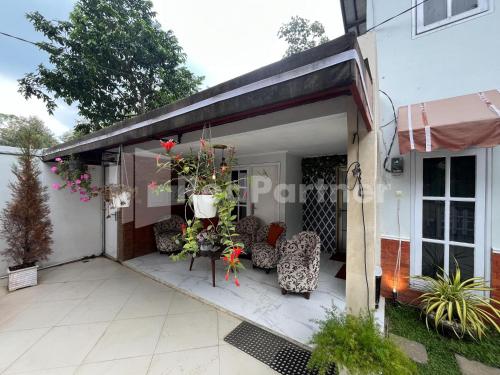 villa layar selorejo mitra reddoorz