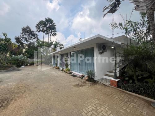 villa layar selorejo mitra reddoorz